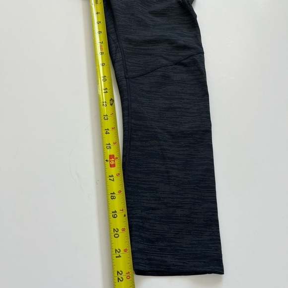 Outdoor Voices Cropped Gray Leggings Size Medium - Picture 9 of 10